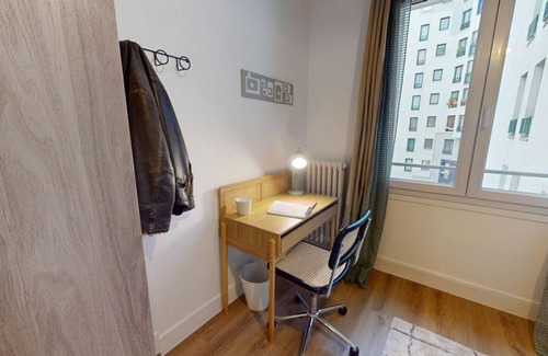 Porte d'Asnieres Resort | 106 m² Private room ∙ 1 bedroom ∙ 1 guest