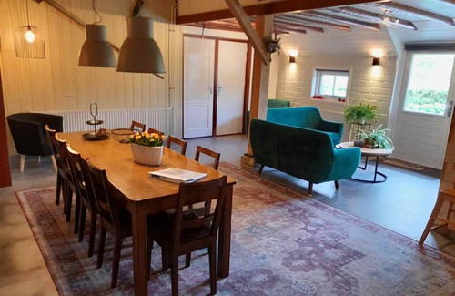 Zuideinde House | 107 m² House ∙ 4 bedrooms ∙ 9 guests