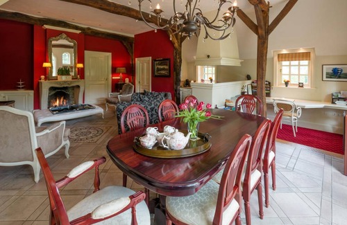 Deurningen House | 108 m² House ∙ 4 bedrooms ∙ 7 guests