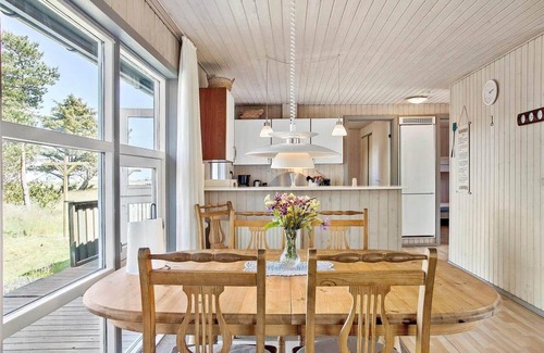 Torup Strand House | 108 m² House ∙ 5 bedrooms ∙ 8 guests