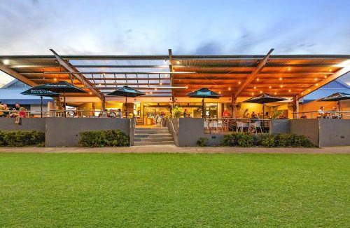 Nightcliff House | 1087 m² House ∙ 2 bedrooms ∙ 4 guests