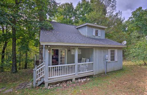 Todd House | 11 Mi to Boone Secluded Pet-Friendly Cabin!