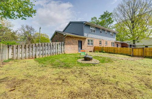 Worthington House | 11 Mi to Dtwn Columbus Family Home with Fire Pit!