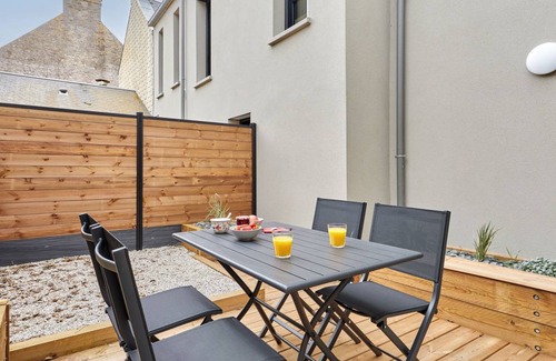 Regnezville-sur-Mer Other | 110 m² Accommodation ∙ 3 bedrooms ∙ 5 guests
