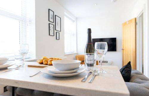 Riverside Apartment | 110 m² Apartment ∙ 2 bedrooms ∙ 4 guests