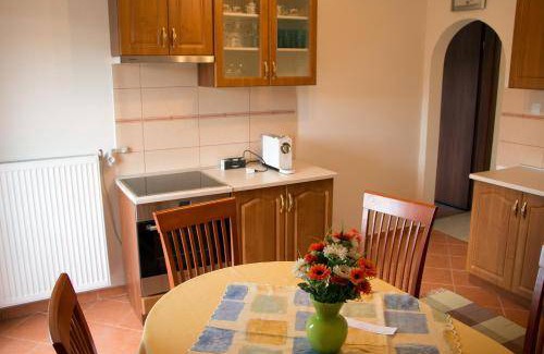 Pusztavam Apartment | 110 m² Apartment ∙ 2 bedrooms ∙ 6 guests