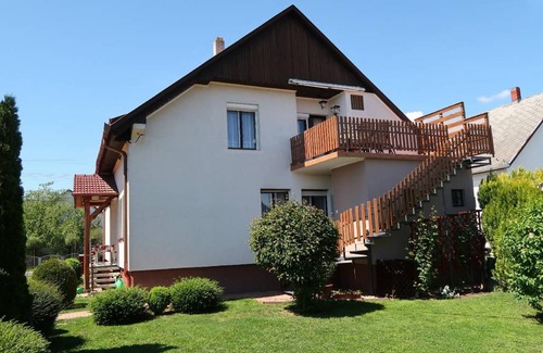 Zalakaros Apartment | 110 m² Apartment ∙ 3 bedrooms ∙ 6 guests