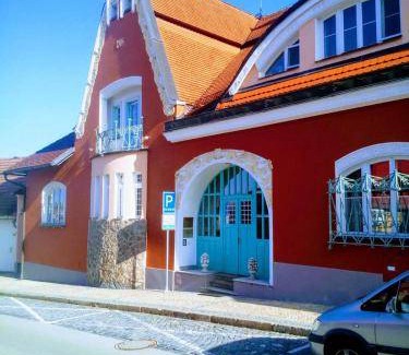 Jindrichuv Hradec Apartment | 110 m² Apartment ∙ 2 bedrooms ∙ 5 guests