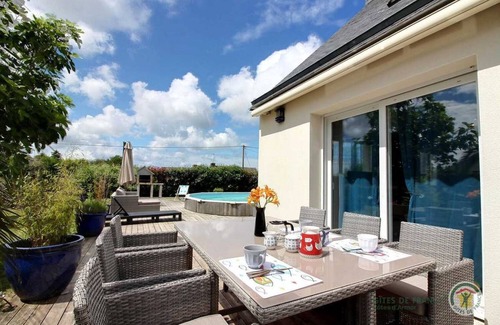 Kermaria-Sulard House | 110 m² Gîte ∙ 4 bedrooms ∙ 6 guests