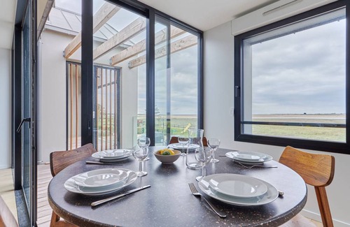 Regnezville-sur-Mer House | 110 m² House ∙ 1 bedroom ∙ 5 guests