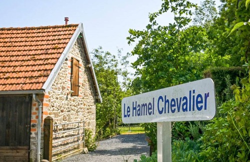 Sourdeval-les-Bois House | 110 m² House ∙ 3 bedrooms ∙ 6 guests