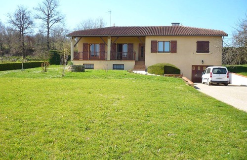 Lamazere House | 110 m² House ∙ 3 bedrooms ∙ 6 guests