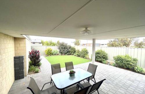 Kealy House | 110 m² House ∙ 3 bedrooms ∙ 6 guests