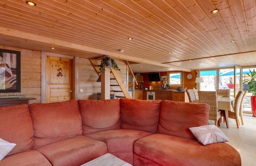 Le Cheylard House | 110 m² House ∙ 3 bedrooms ∙ 6 guests