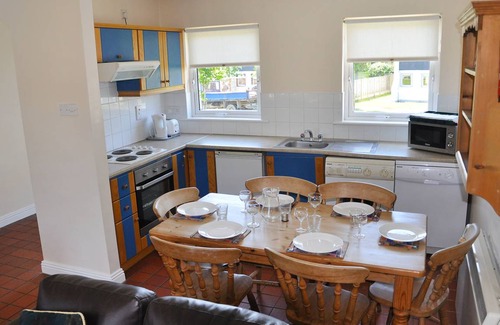 Courtown House | 110 m² House ∙ 3 bedrooms ∙ 5 guests
