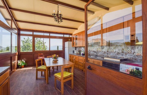 Caccamo House | 110 m² House ∙ 4 bedrooms ∙ 12 guests