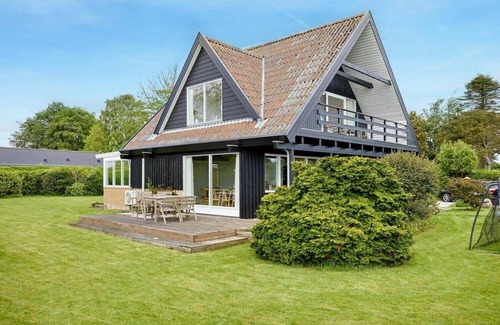 Saksild Strand House | 110 m² House ∙ 5 bedrooms ∙ 8 guests
