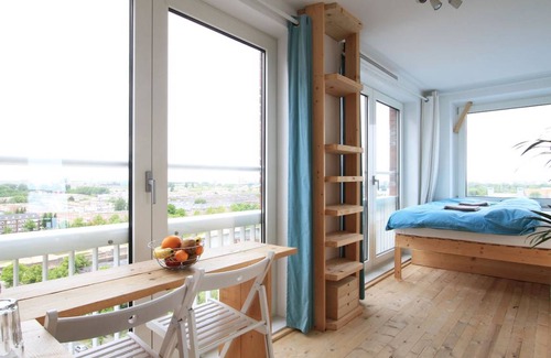 Amsterdam West Resort | 110 m² Private room ∙ 1 bedroom ∙ 1 guest