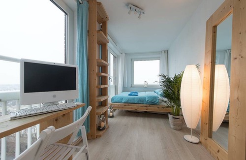 Amsterdam West Resort | 110 m² Private room ∙ 1 bedroom ∙ 1 guest