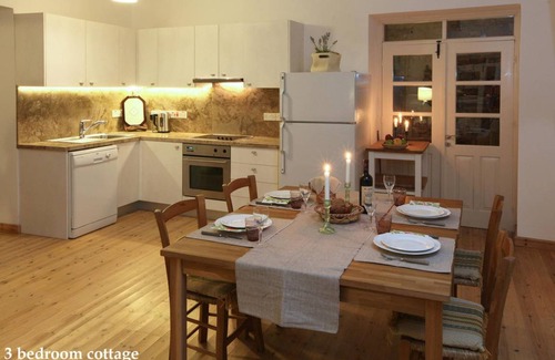 Kalopanayiotis Villa | 110 m² Villa ∙ 3 bedrooms ∙ 6 guests