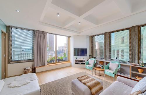 Cape Town City Centre Apartment | #1101 Cartwright - Chic Downtown Apartment