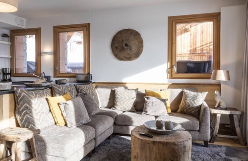 Les Eucherts Apartment | 110m² apartment, full services 4 *, 3 + 1 bedroom, 3 bathrooms/d, large south terrace, 2 parking spaces