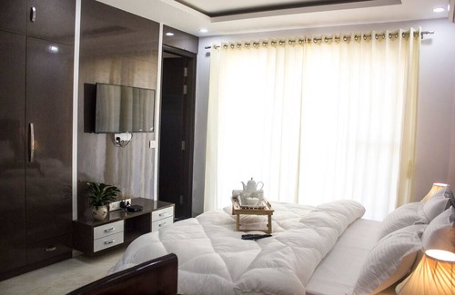 Sushant Lok Apartment | 111 m² Apartment ∙ 3 bedrooms ∙ 9 guests