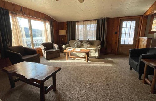 Camdenton Resort | 111 m² Resort ∙ 4 bedrooms ∙ 14 guests