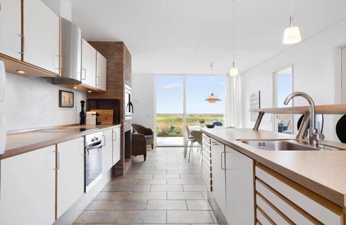 Sønderstrand Apartment | 112 m² Apartment ∙ 3 bedrooms ∙ 6 guests