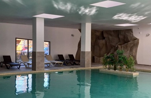 Merens-les-Vals Ski Chalet | 112 m² Chalet ∙ 8 bedrooms ∙ 20 guests