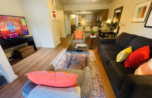 Westfield Condo | 112 m² Condo ∙ 2 bedrooms ∙ 6 guests