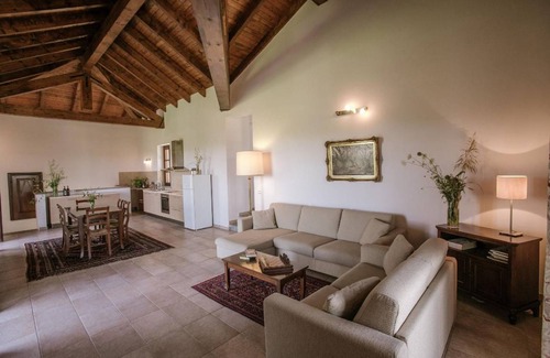 Isola d'Asti Apartment | 112 m² Apartment ∙ 6 bedrooms ∙ 6 guests