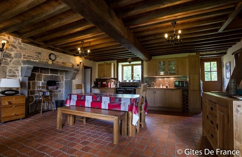Virlet House | 113 m² Gîte ∙ 3 bedrooms ∙ 6 guests