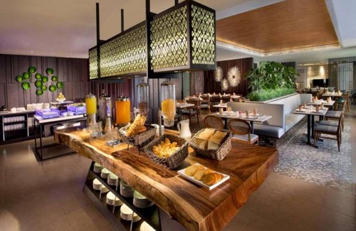 Surabaya Hotel | 113 m² Hotel ∙ 3 bedrooms ∙ 127 guests
