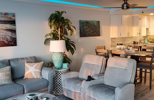 Corpus Christi Condo | 115+ Five Star Reviews True Beachfront Penthouse -Now with Pickleball :)