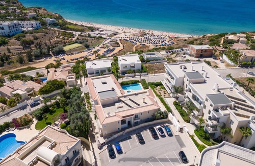 Porto de Mos Apartment | 115 m² Apartment ∙ 2 bedrooms ∙ 4 guests