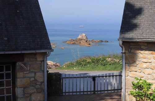 Trevou-Treguignec House | 115 m² Gîte ∙ 3 bedrooms ∙ 6 guests