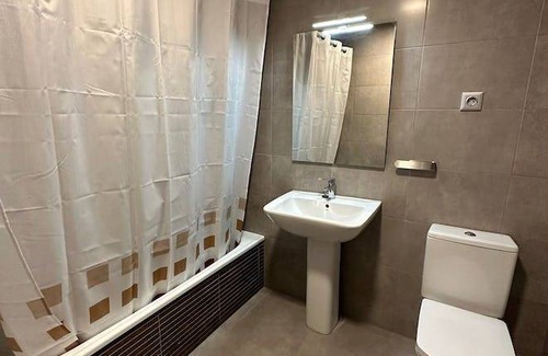 Tarragona Resort | 115 m² Private room ∙ 1 bedroom ∙ 1 guest