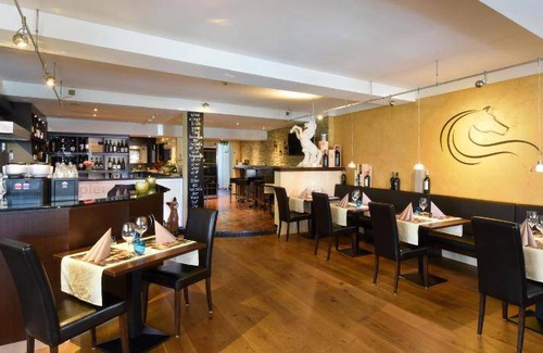 Zofingen Apartment | 115 m² Serviced apartment ∙ 3 bedrooms ∙ 5 guests