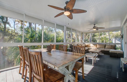 Twin Oaks House | 116 m² House ∙ 3 bedrooms ∙ 6 guests