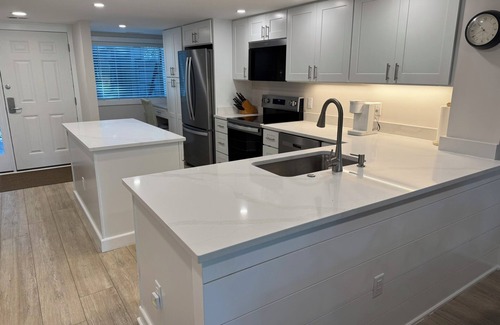 Shipyard Plantation House | 117 Greens Newly Remodeled for 2025 - Includes Beach Locker/Chairs