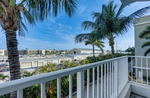 East Ocean Ave Apartment | 117 m² Apartment ∙ 2 bedrooms ∙ 4 guests