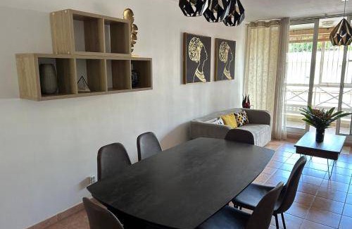 Mamoudzou Apartment | 117 m² Apartment ∙ 3 bedrooms ∙ 6 guests