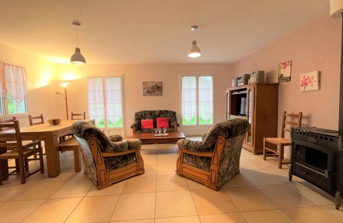 Esquiule House | 117 m² Gîte ∙ 3 bedrooms ∙ 6 guests