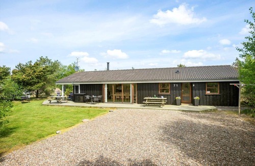 Torup Strand House | 119 m² House ∙ 4 bedrooms ∙ 8 guests