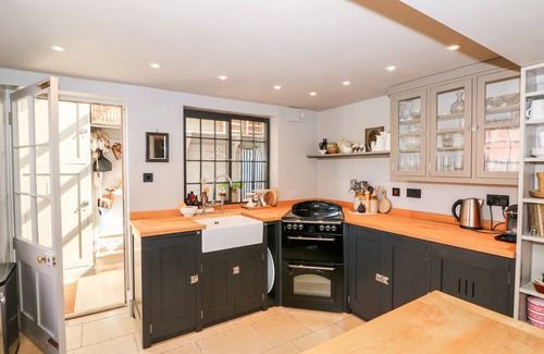 Thimbleby Cottage | 12 Banks Street