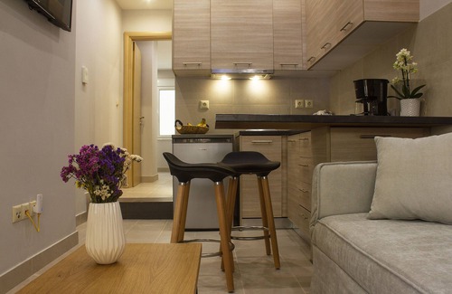 Kinosargous Apartment | 12 Keys Athens Apartments