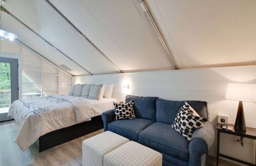 Groveoak RV Rental | #12 Launch Pad Luxury Glamping Tent Space Theme