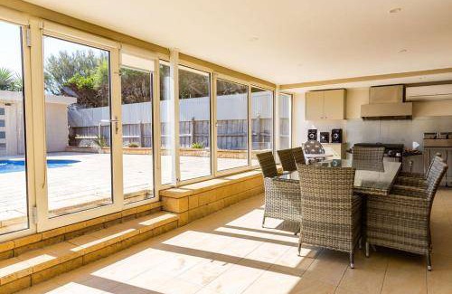 Capel Sound House | 12 m² House ∙ 6 bedrooms ∙ 14 guests