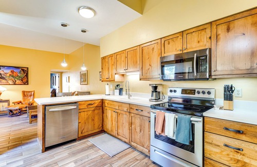 Gatewood Ranch House | 12 Mi to Dtwn Tucson: Tranquil Townhome w/Office